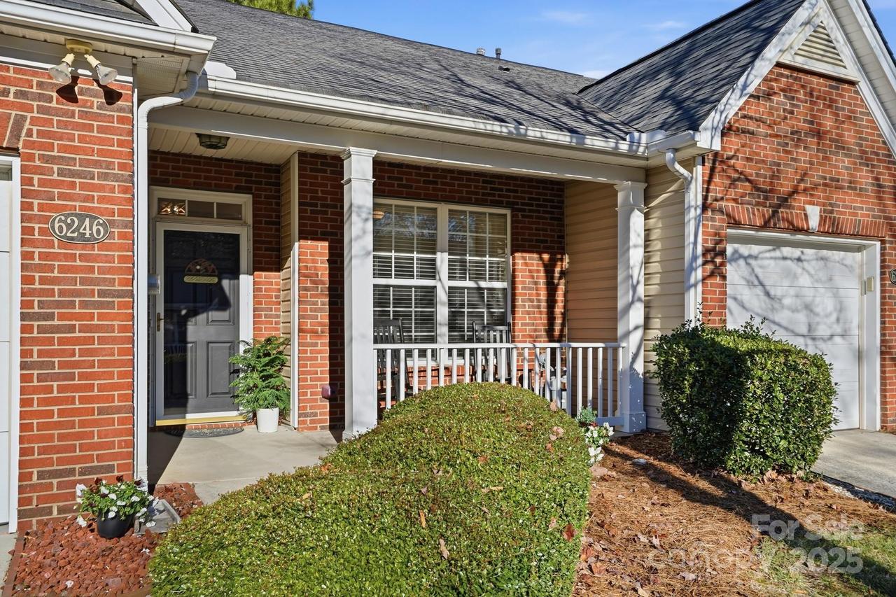 6246 Meadow Glen Ln., Harrisburg, NC 28075