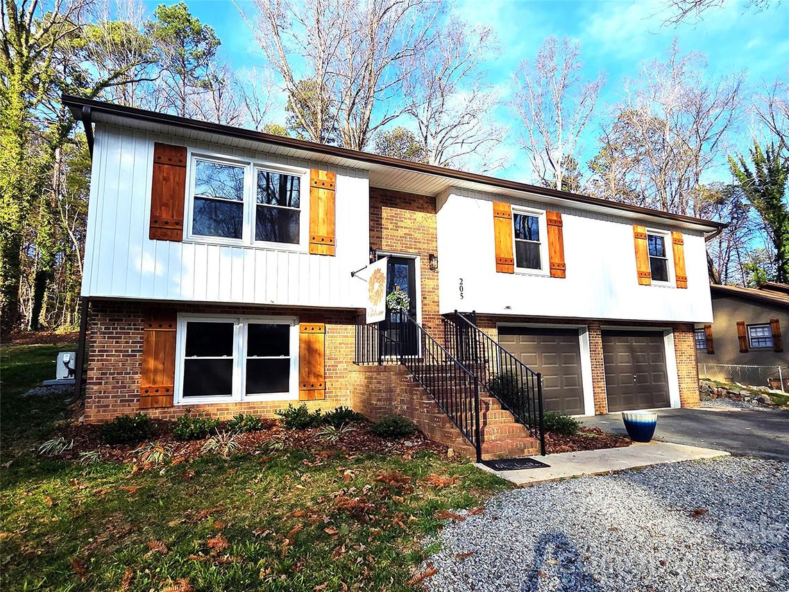 205 Redding Rd., Stanley, NC 28164