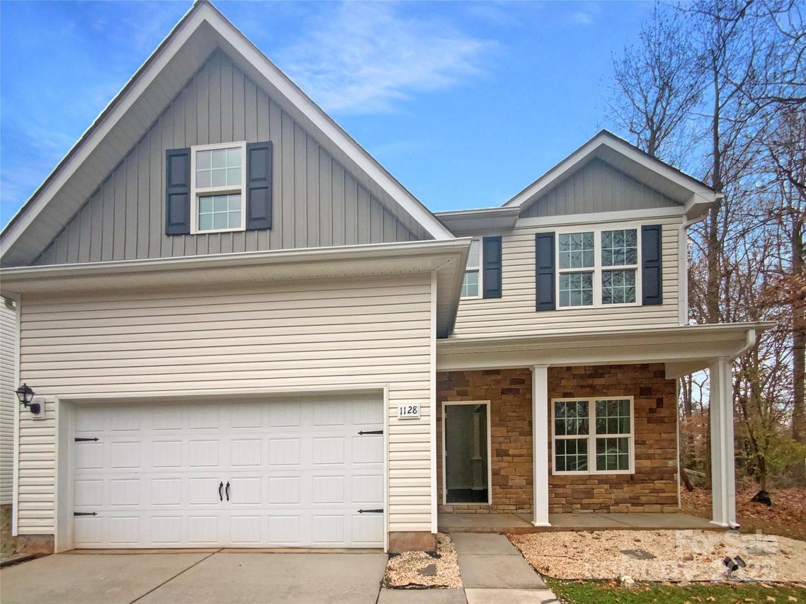 1128 Doby Springs Dr., Charlotte, NC 28262