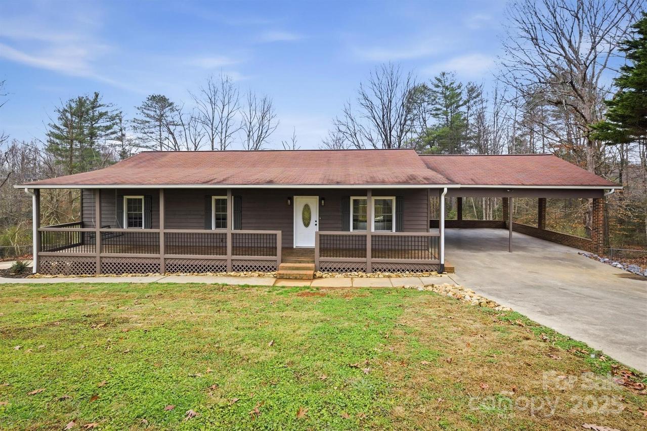 3630 Spencer Ln., Lenoir, NC 28645