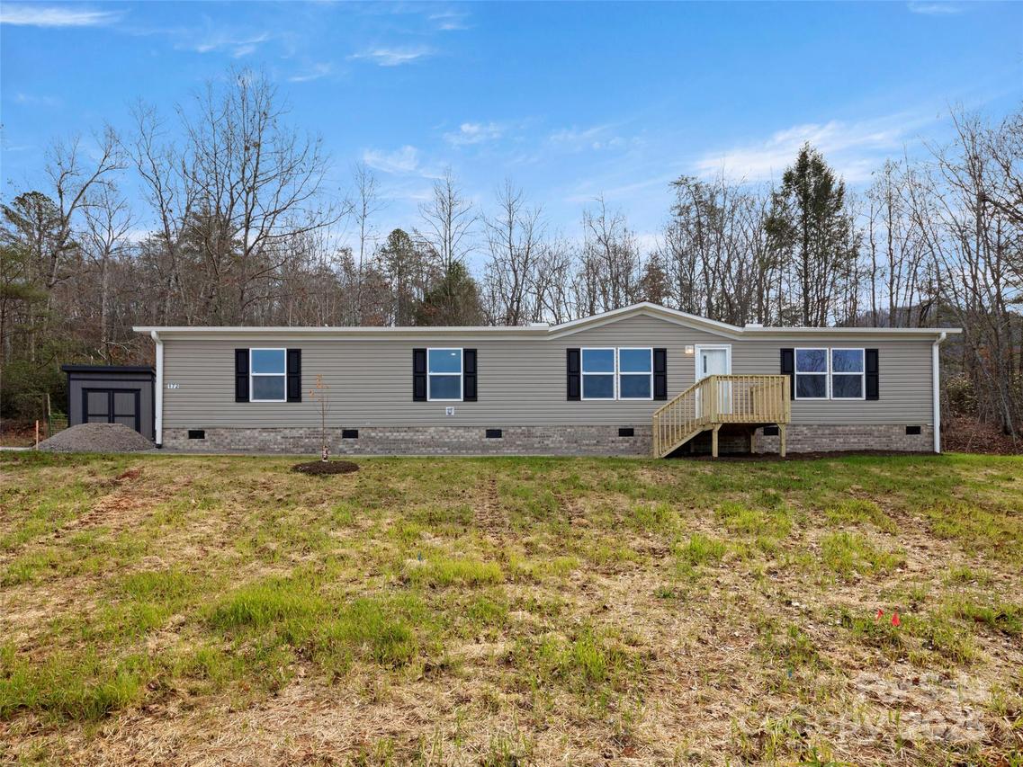 172 Peaceful Hill Dr., Old Fort, NC 28762
