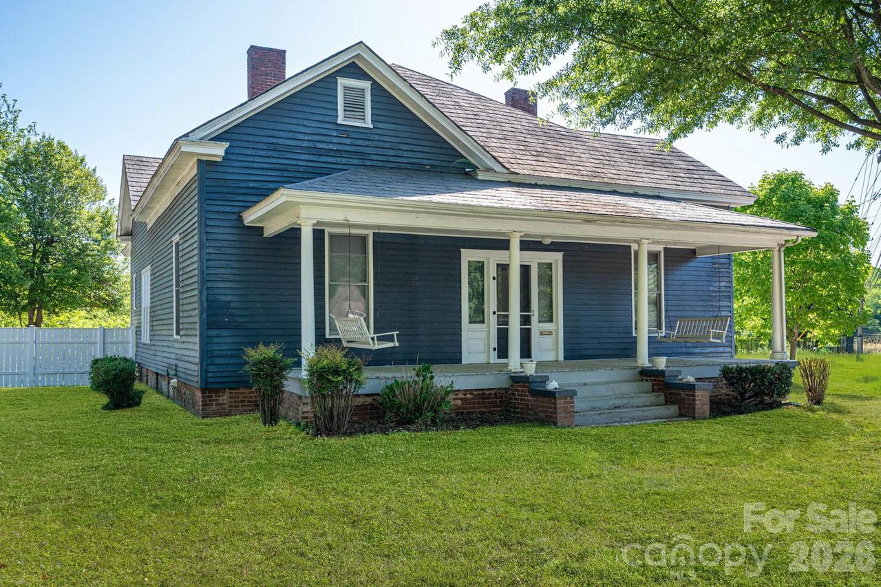 331 S Laurel St., Lincolnton, NC 28092