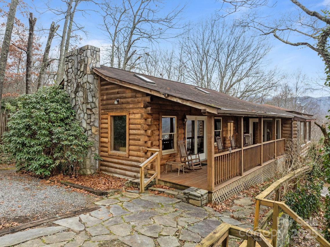 75 Red Oak Ln., Waynesville, NC 28786