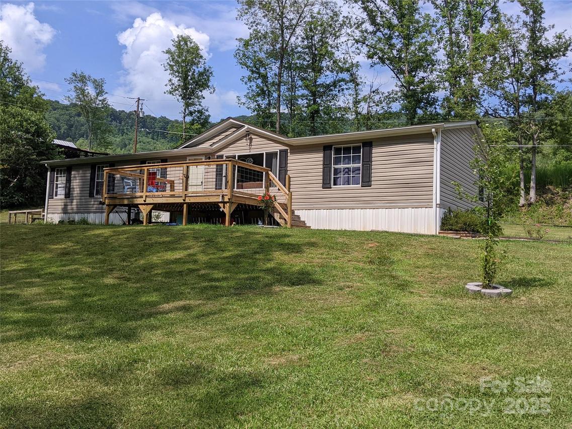 196 Mckinney Rd., Weaverville, NC 28787