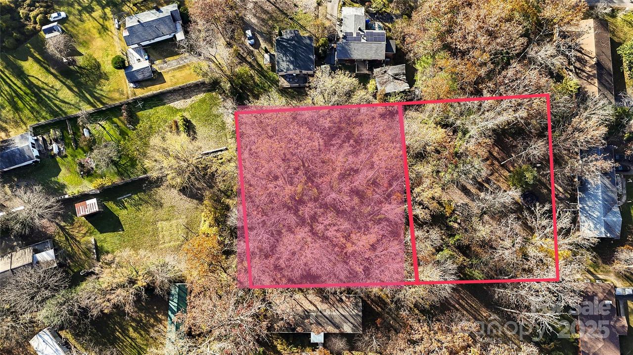 99999 Caribou Rd., Asheville, NC 28803