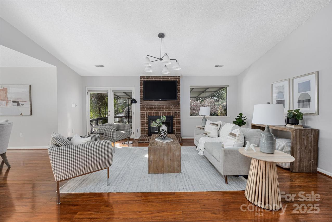 9130 Landsburg Ln., Charlotte, NC 28210