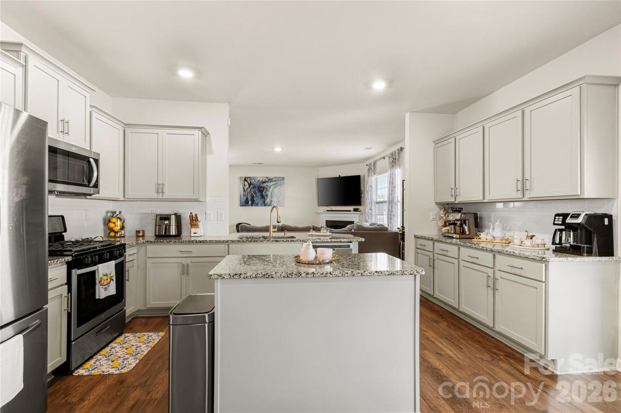 9142 Mackinaw Dr., Gastonia, NC 28056