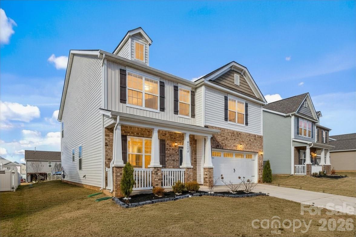 9142 Mackinaw Dr., Gastonia, NC 28056