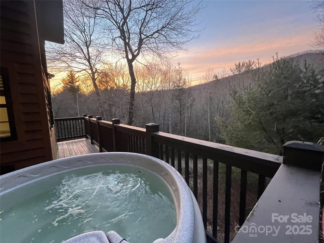 100 Bear Den Mountain View Dr. #2, Spruce Pine, NC 28777