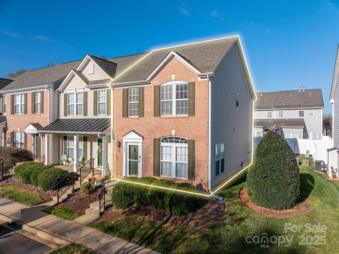 7937 Mariners Pointe Cir., Denver, NC 28037