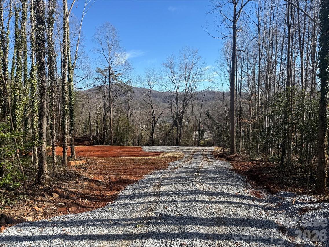 82 Overlook Dr., Marion, NC 28752
