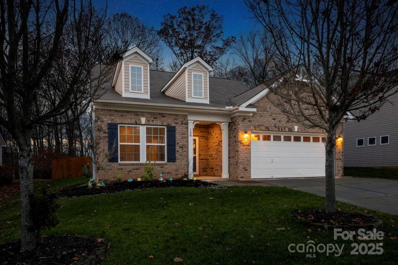 128 Paradise Hills Cir., Mooresville, NC 28115