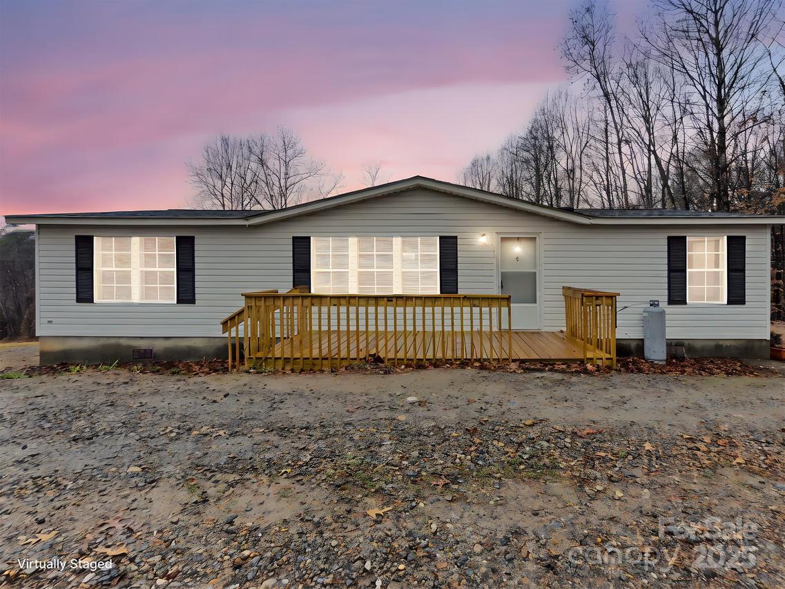 1266 Price Hollow Pl., Lenoir, NC 28645