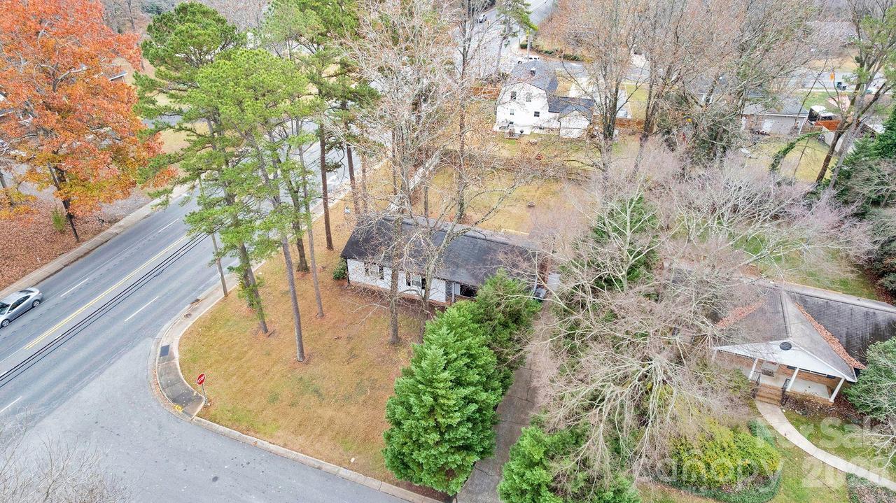 1440 Jodhpur Ct., Charlotte, NC 28212