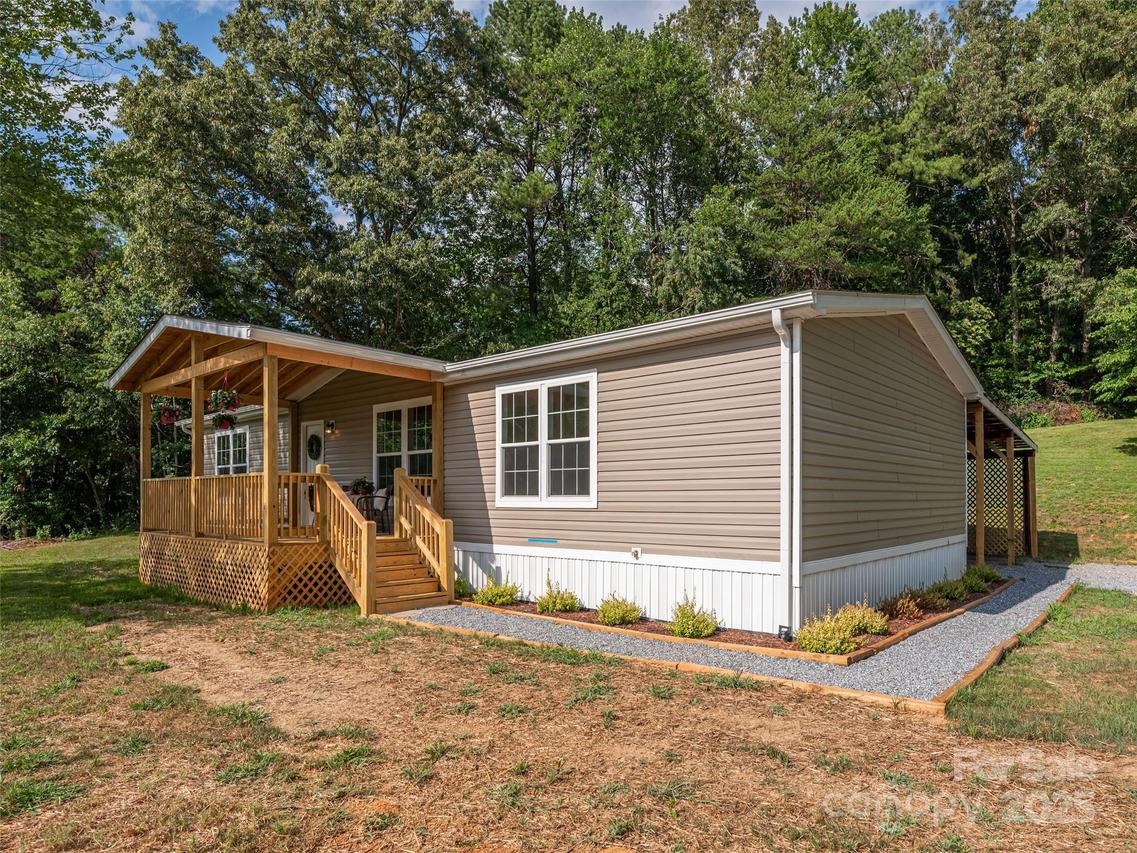 15 Joe Davis Rd., Sylva, NC 28779