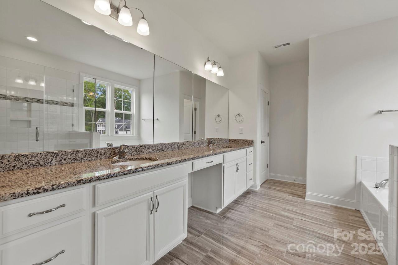 3090 Tramore Dr., Harrisburg, NC 28075