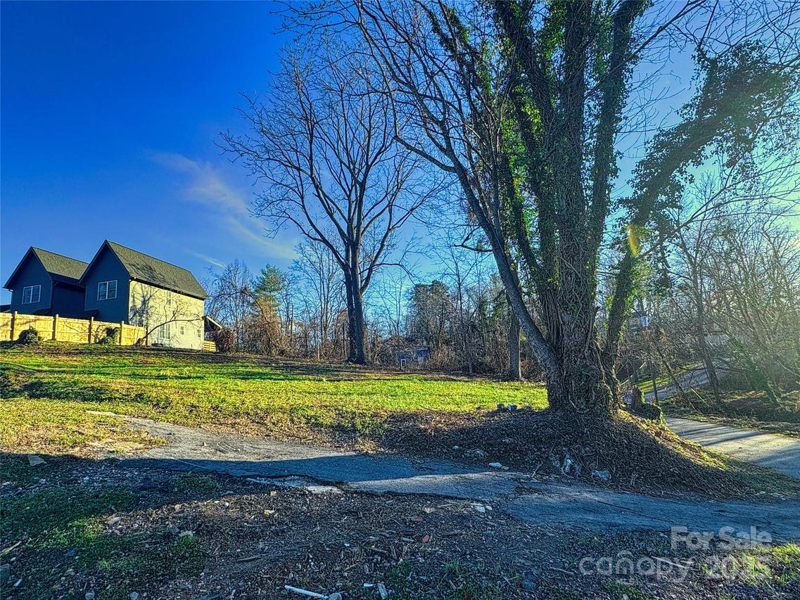 21 Atlanta Ave. #9A, Asheville, NC 28806