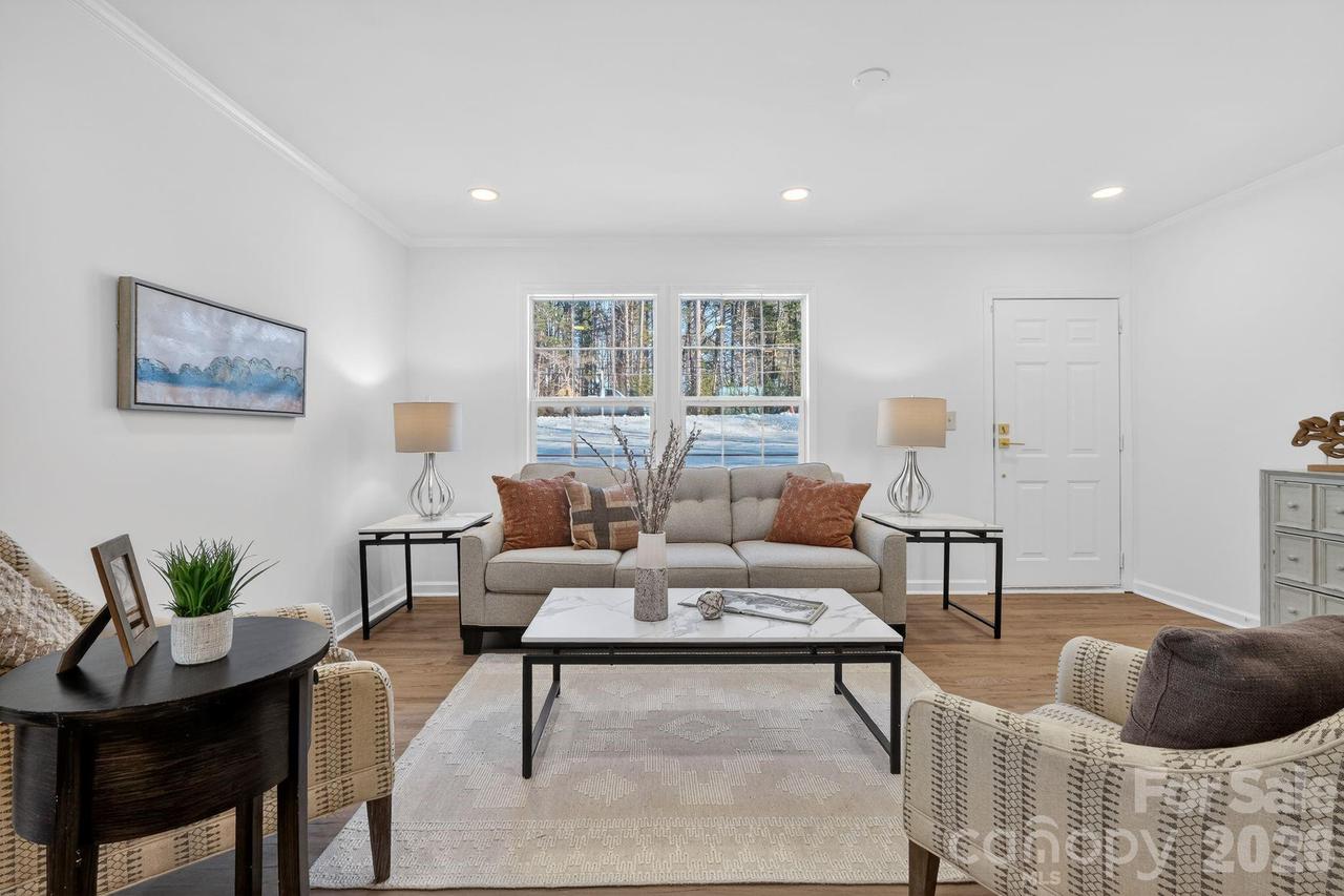 656 Wagner St., Troutman, NC 28166