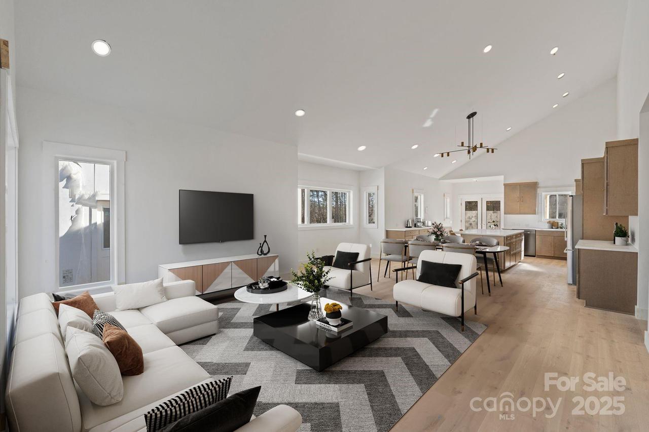 5733 Selkirk Dr., Hickory, NC 28601