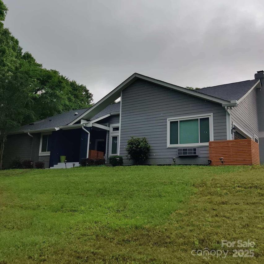 9327 Hunting Ct., Matthews, NC 28105