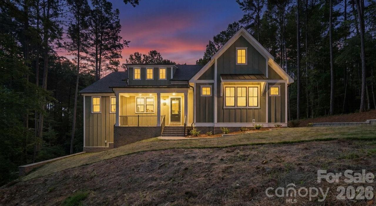 6774 Kingfisher Ct., Denver, NC 28037