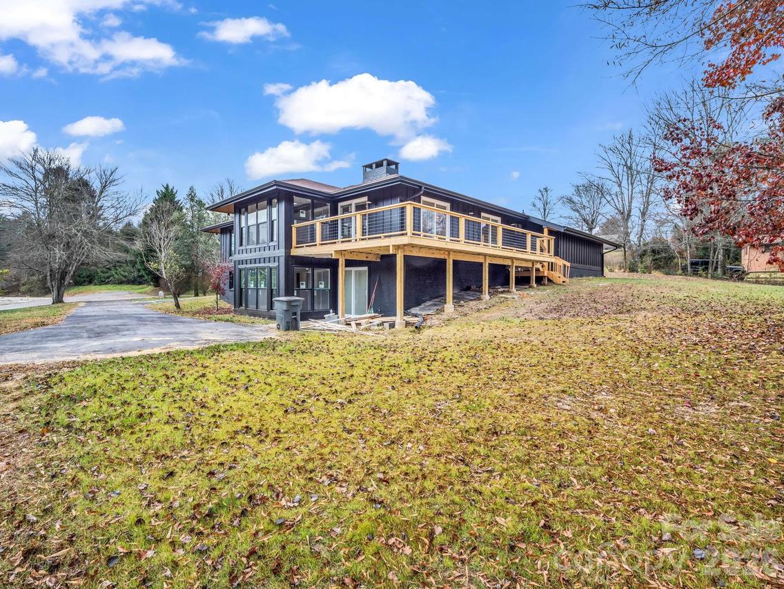 109 Orchid Heights Dr., Pisgah Forest, NC 28768