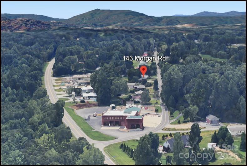 143 Morgan Rd., Hendersonville, NC 28739