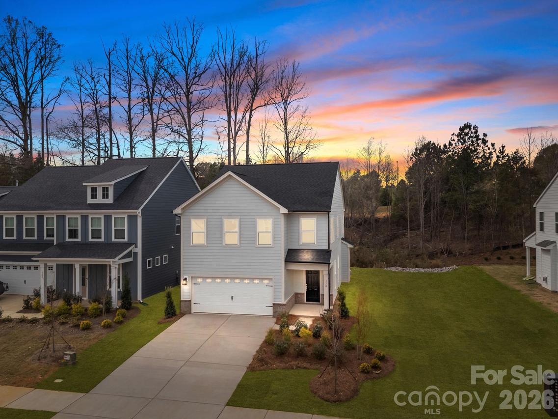 118 Canary Ln., Mooresville, NC 28115