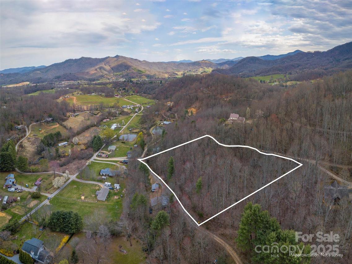 99999 Molasses Way #18, Waynesville, NC 28785