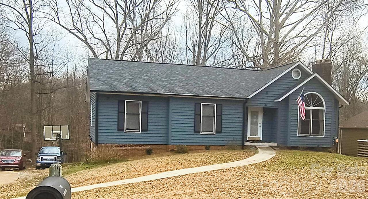 1163 Hidden Creek Cir., Hickory, NC 28602