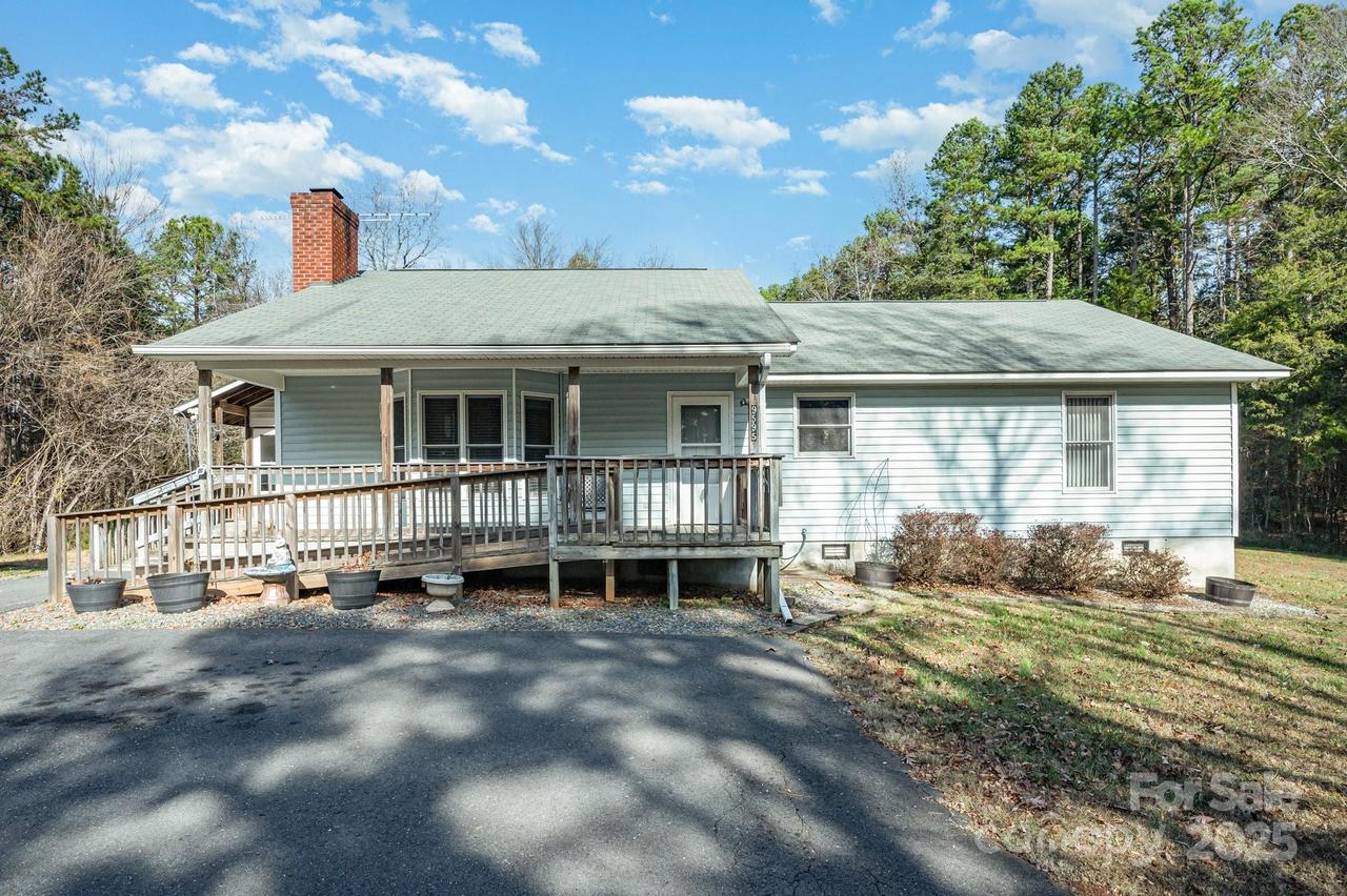 9595 Mount Olive Rd., Mount Pleasant, NC 28124