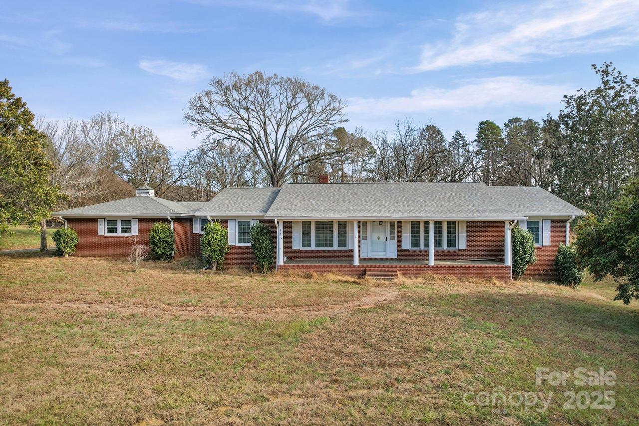 1223 Walker Rd., Mount Pleasant, NC 28124