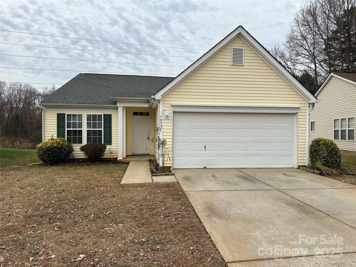 1533 Hollow Maple Dr., Charlotte, NC 28216