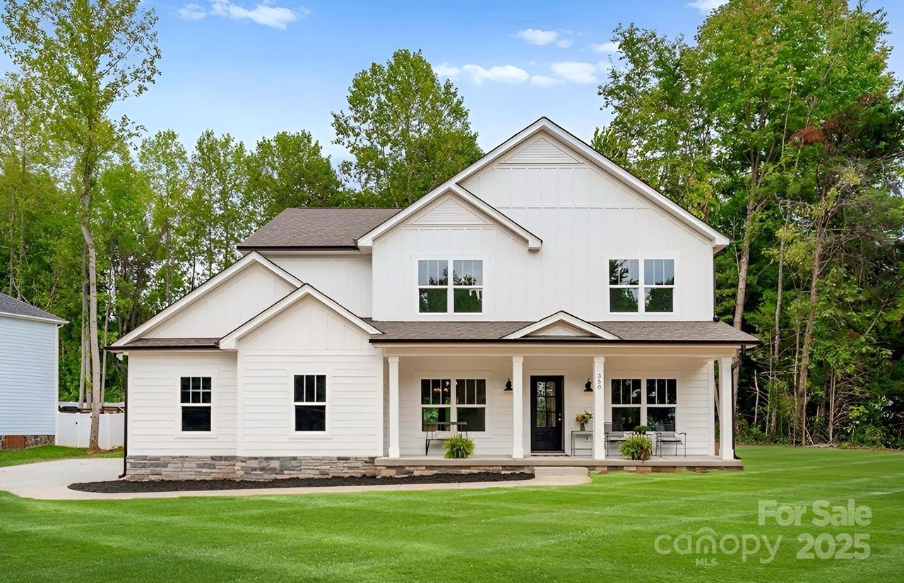 350 Sundown Rd., Mooresville, NC 28117