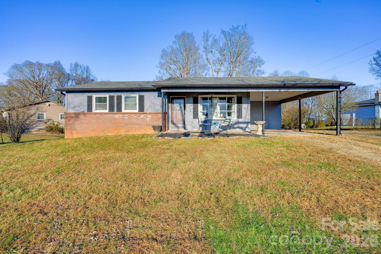 297 Amelia Dr., Marion, NC 28752