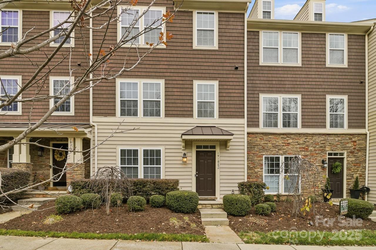 19105 Chandlers Landing Dr., Cornelius, NC 28031