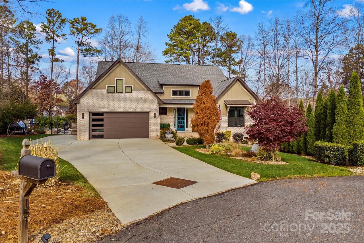 151 Lynn Cove Ln., Mooresville, NC 28117