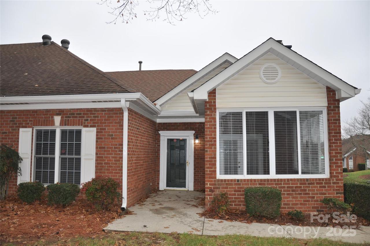 8684 Windsor Ridge Dr., Charlotte, NC 28277