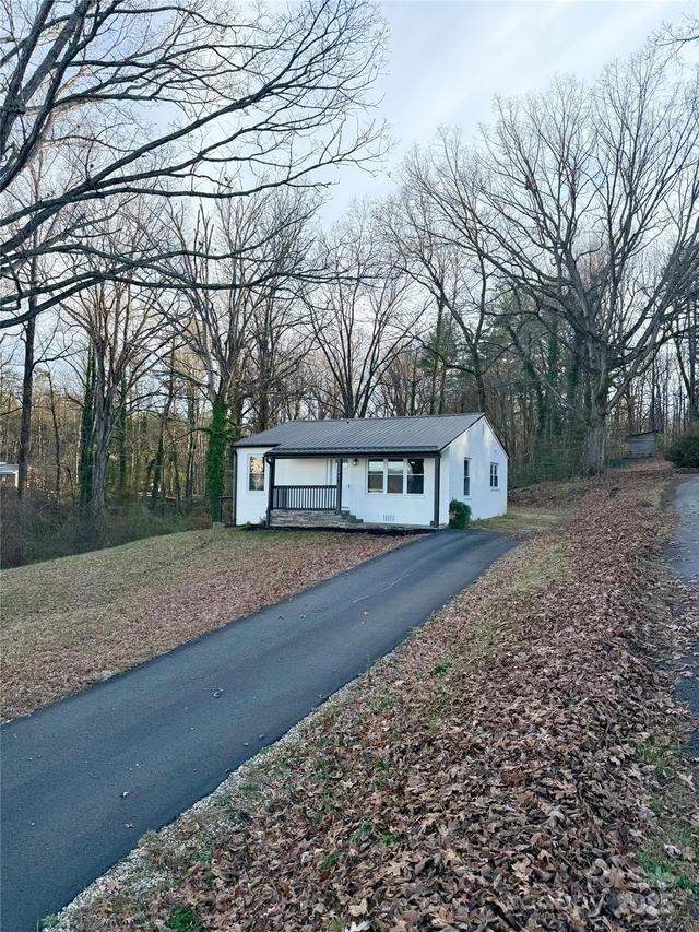 343 Shasta Ln., Lenoir, NC 28645