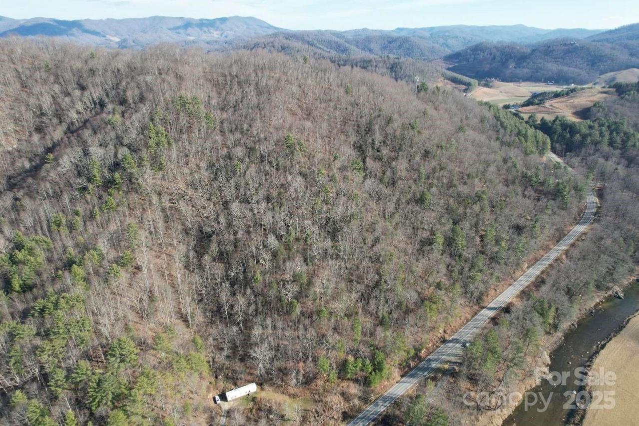 150 Mckinley Hill, Sugar Grove, NC 28679