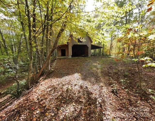 231 Quilt Dr., Glenville, NC 28736