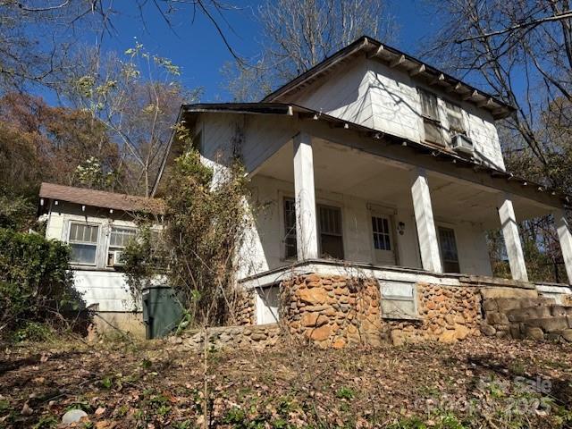 136 Edward Dr., Waynesville, NC 28785