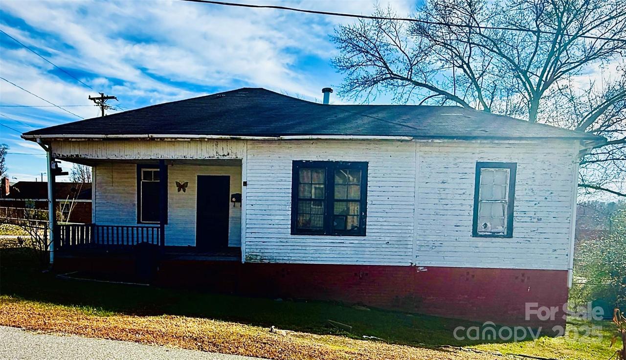 45 Gladden St., Marion, NC 28752