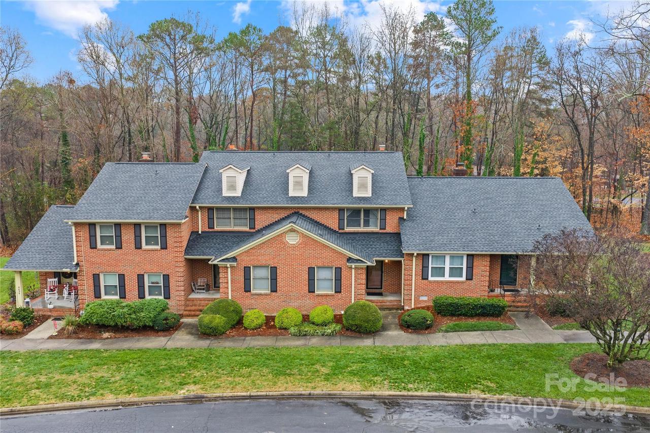 8430 Coulwood Oak Ln., Charlotte, NC 28214