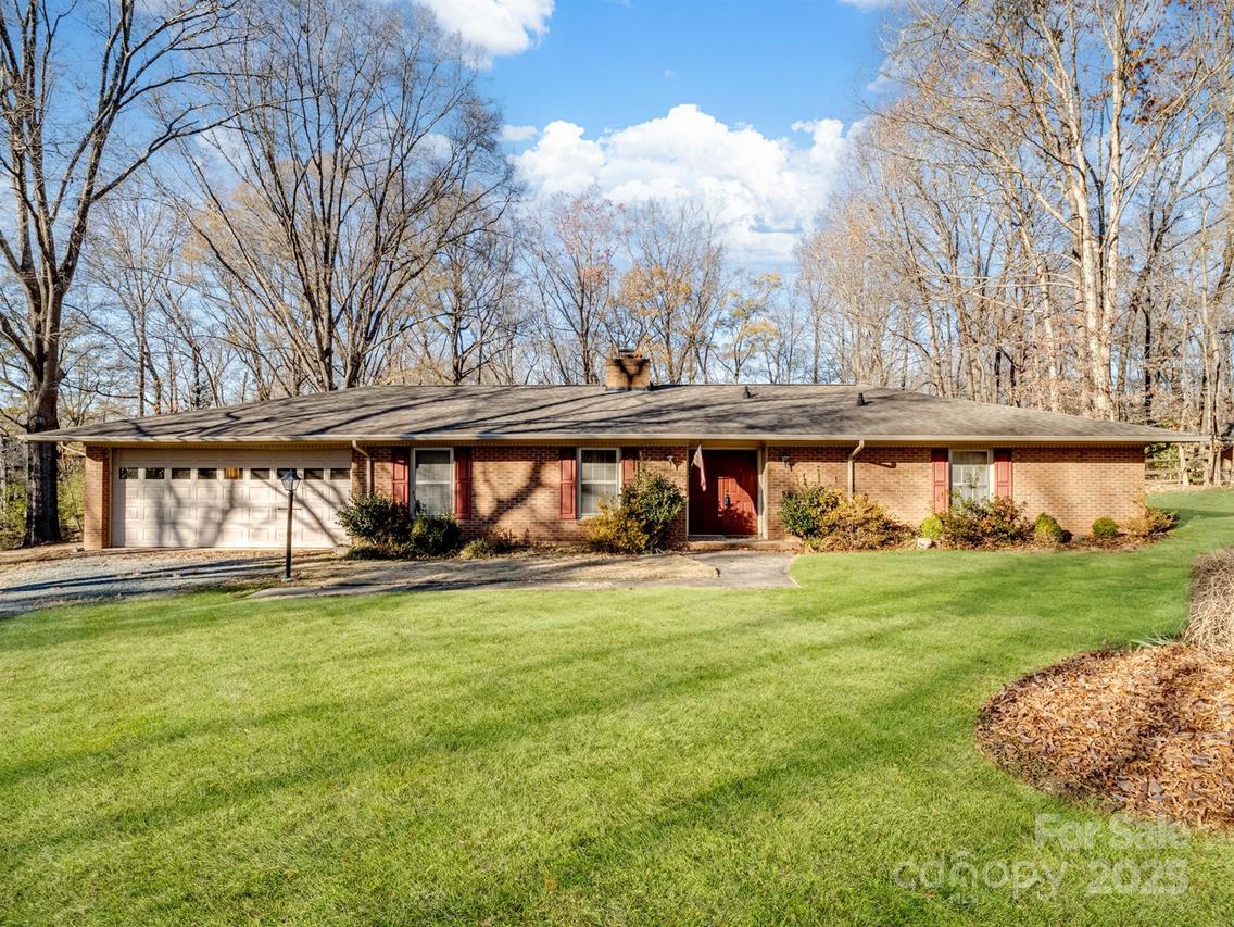 3200 Allenwood Rd., Charlotte, NC 28270