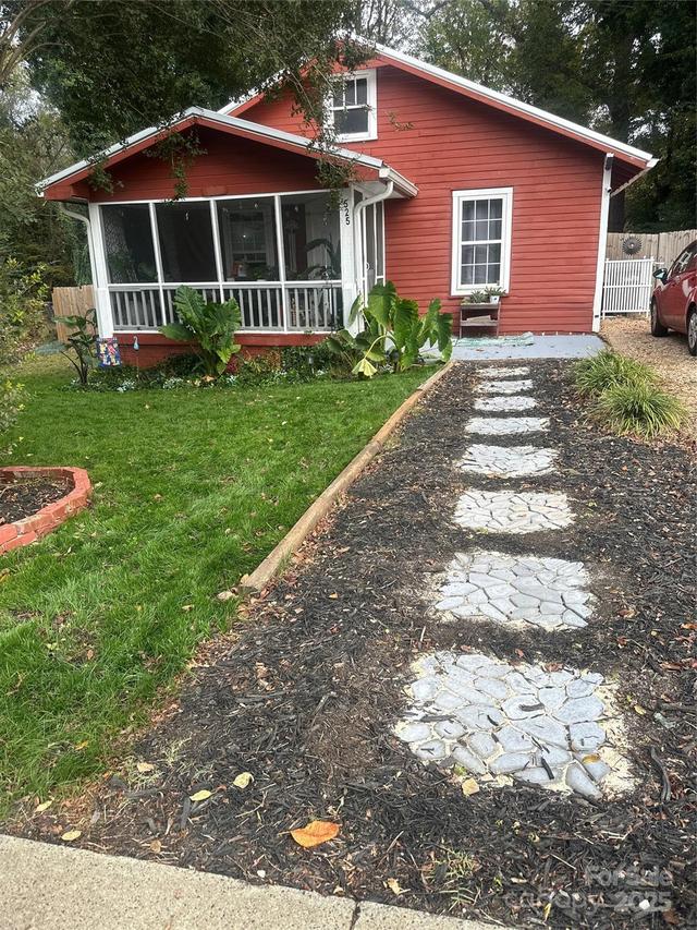 525 Park Dr., Statesville, NC 28677