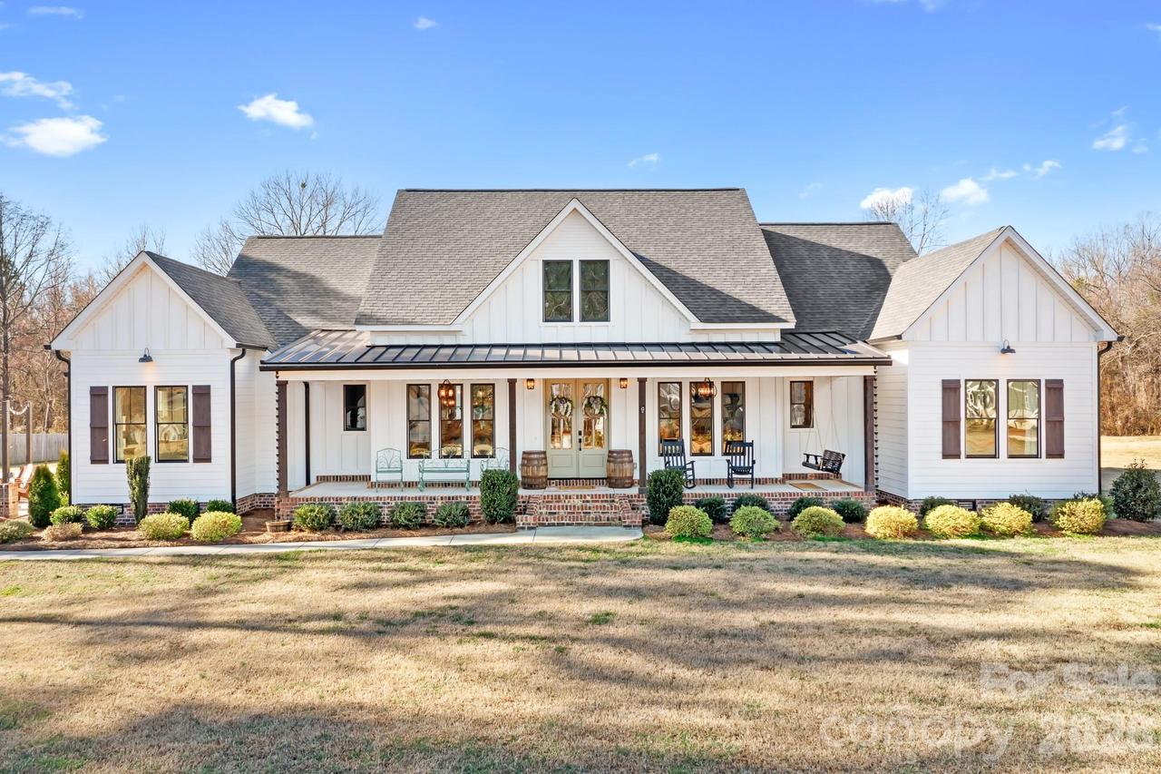 2391 Lee Lawing Rd., Lincolnton, NC 28092