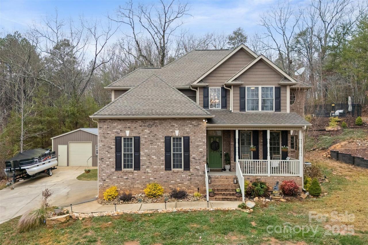 244 Mark Ryan Ln., Dallas, NC 28034