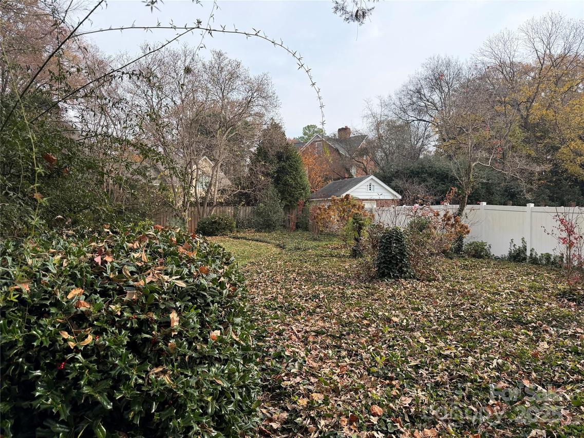 2629 Sharon Rd., Charlotte, NC 28211