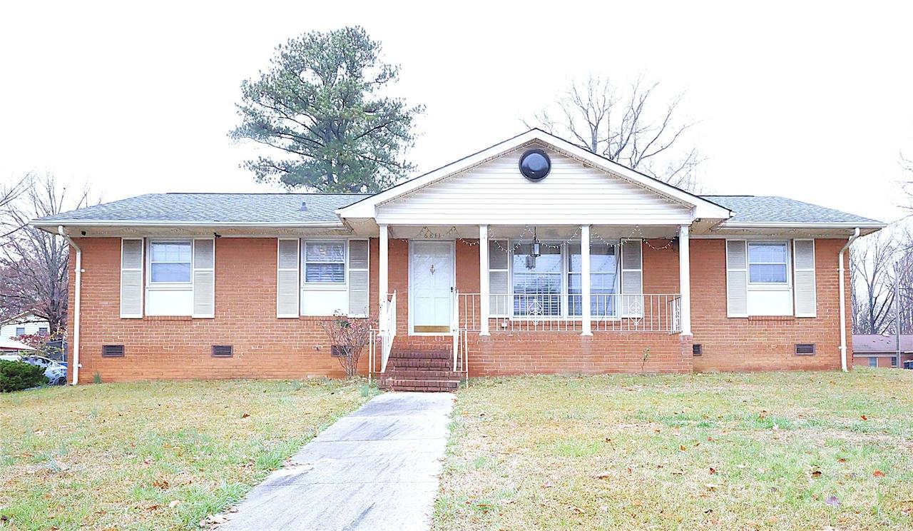 6841 Idlewild Rd., Charlotte, NC 28212